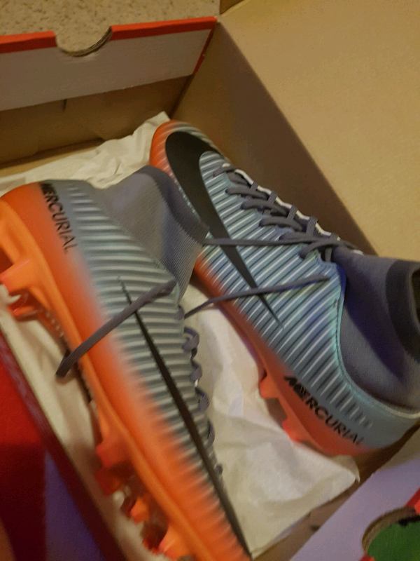 mens size 10 astro turf trainers